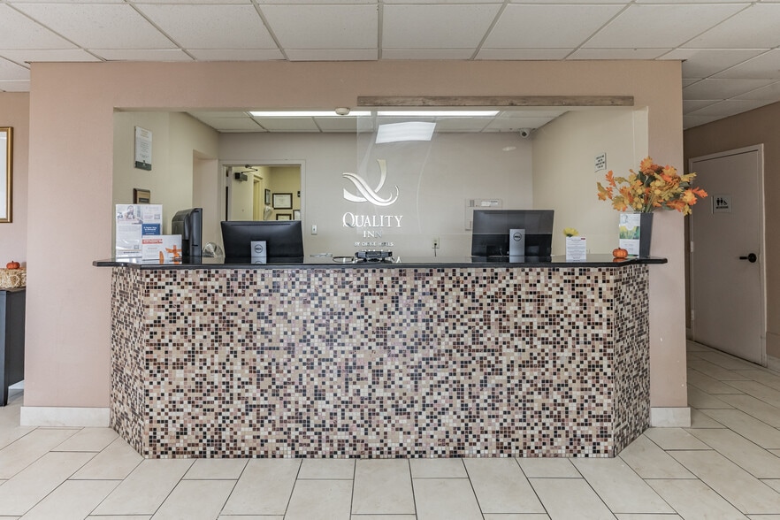 More Photos Of 2693 US-76 Hwy, Marion Hotel For Sale