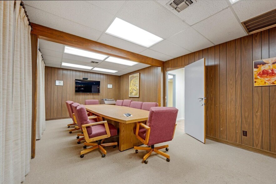 More Photos Of 531 N Alta Ave, Dinuba Office For Lease