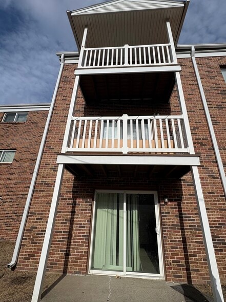 More Photos Of 6917 Military Ave, Omaha Apartments For Sale