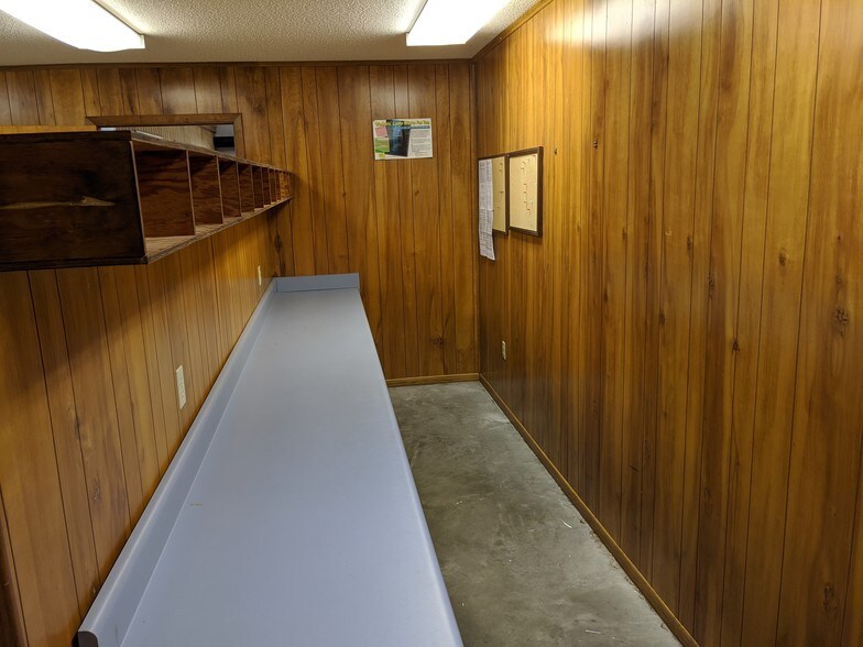 More Photos Of 354 Enterprise Dr, Valdosta Flex For Sale