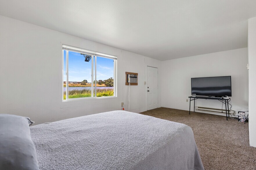 More Photos Of 510 Fig St, Moses Lake Apartments For Sale