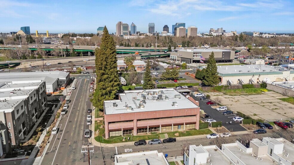 More Photos Of 2555 3rd St, Sacramento Office For Lease