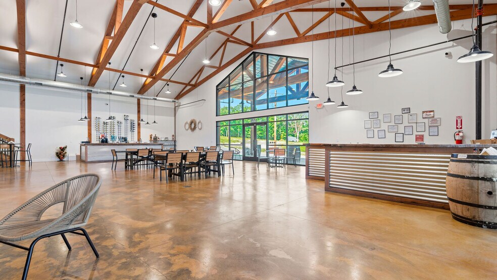 More Photos Of 100 Grand Vintners Lane, Lake Ozark Winery Vineyard For Sale