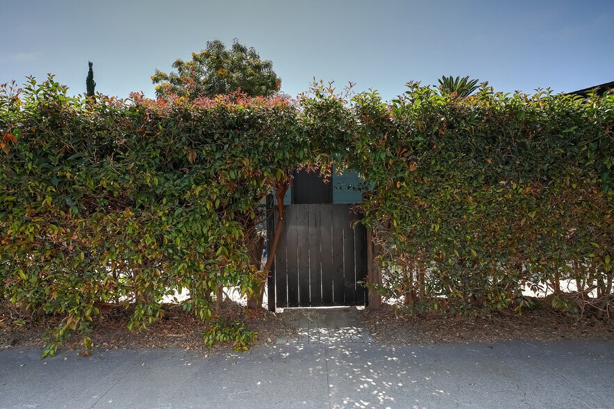 More Photos Of 102 S Voluntario St, Santa Barbara Apartments For Sale