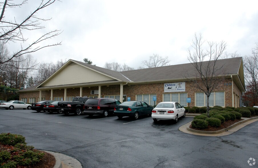 More Photos Of 140 Carnegie Pl, Fayetteville Medical For Lease