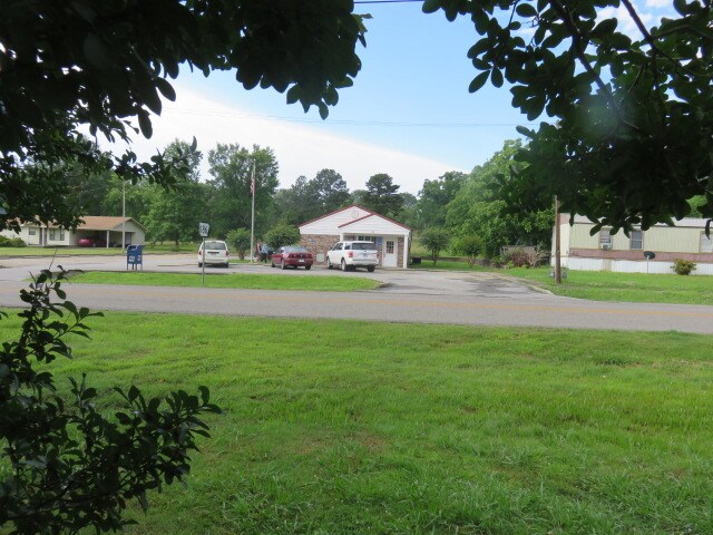 More Photos Of 18-20 E Main St, Altus Apartments For Sale