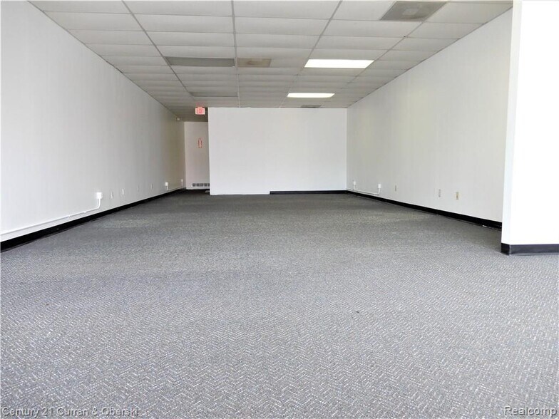 More Photos Of 12142-12154 Dix Toledo Rd, Southgate Freestanding For Lease