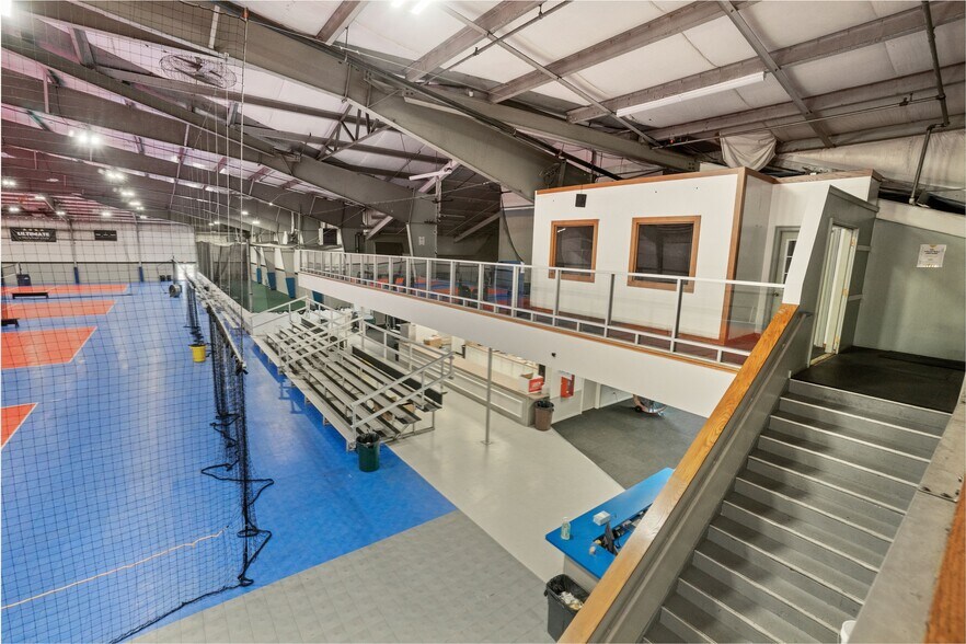 More Photos Of 10850 W Laraway Rd, Frankfort General Retail For Lease