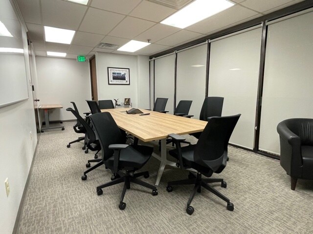 More Photos Of 1340 W Tunnel Blvd, Houma Office For Lease