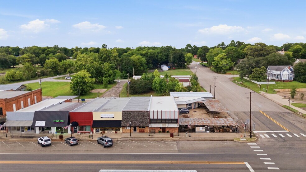 More Photos Of 103 W Duval St, Troup Freestanding For Sale