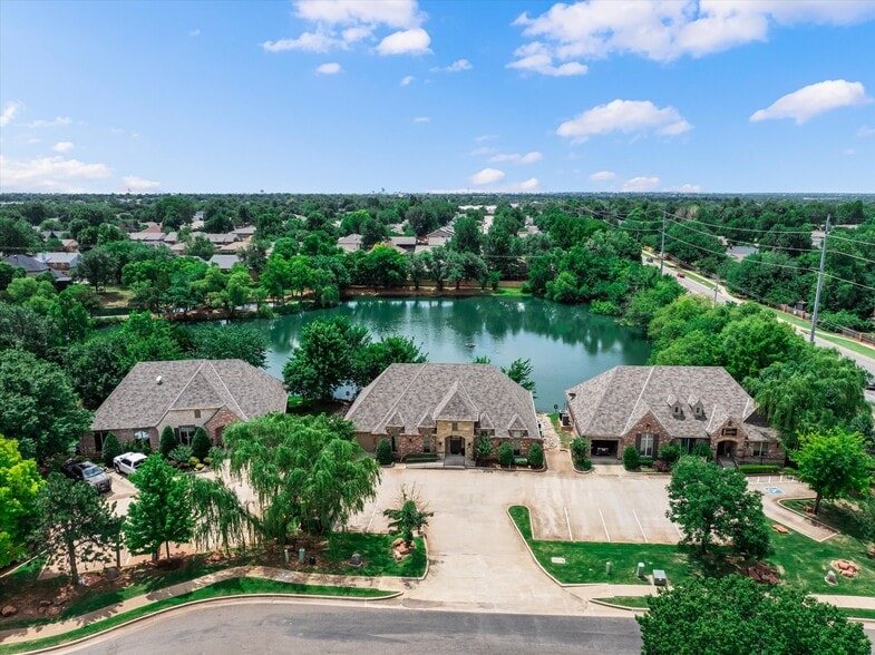 More Photos Of 2224 Bridgeview Blvd, Edmond Office For Sale