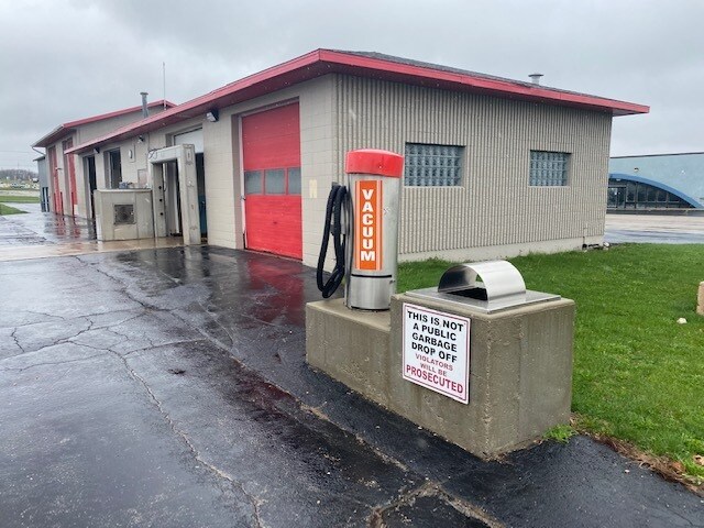 More Photos Of 1025 W 4th St, Monroe Carwash For Sale