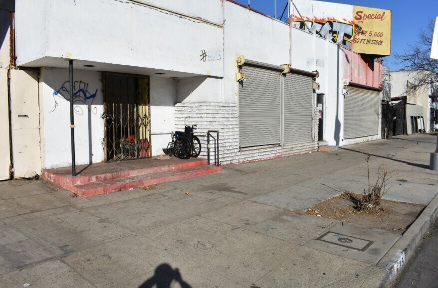 More Photos Of 621-633 E Manchester Ave, Los Angeles Land For Lease