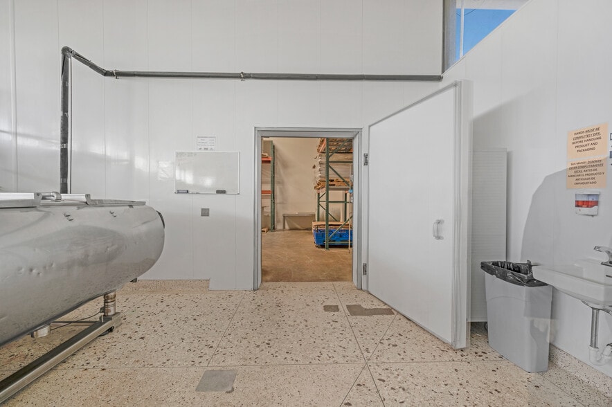 More Photos Of 89-101 Academy Ave, Sanger Food Processing For Sale