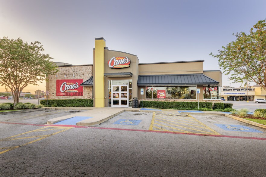 More Photos Of 7505-7705 Westheimer Rd, Houston Unknown For Lease