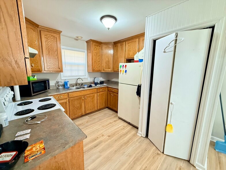 More Photos Of 156 Worley Dr, Owens Cross Roads Apartments For Sale