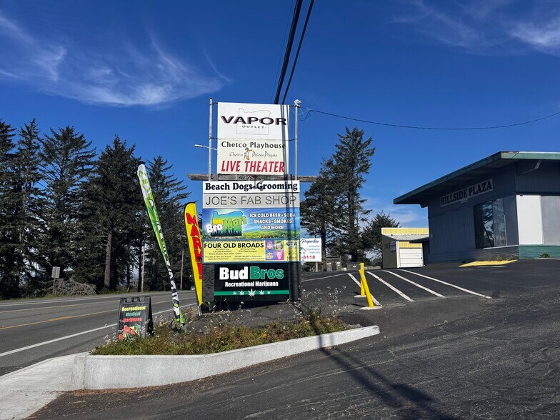 More Photos Of 1240 Chetco Ave, Brookings General Retail For Sale