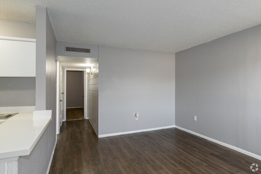 More Photos Of 5249 Wren Ave, El Paso Apartments For Sale