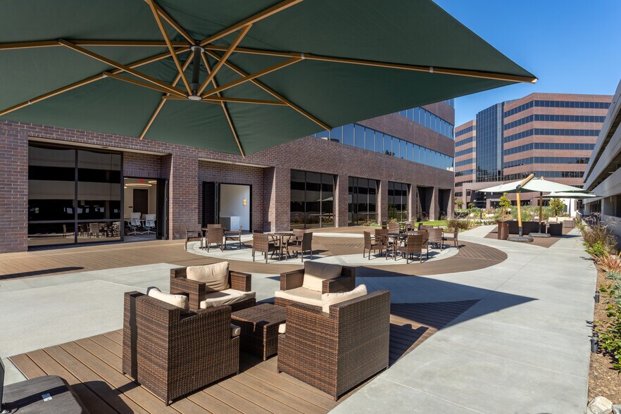 More Photos Of 2301 Dupont Dr, Irvine Unknown For Lease