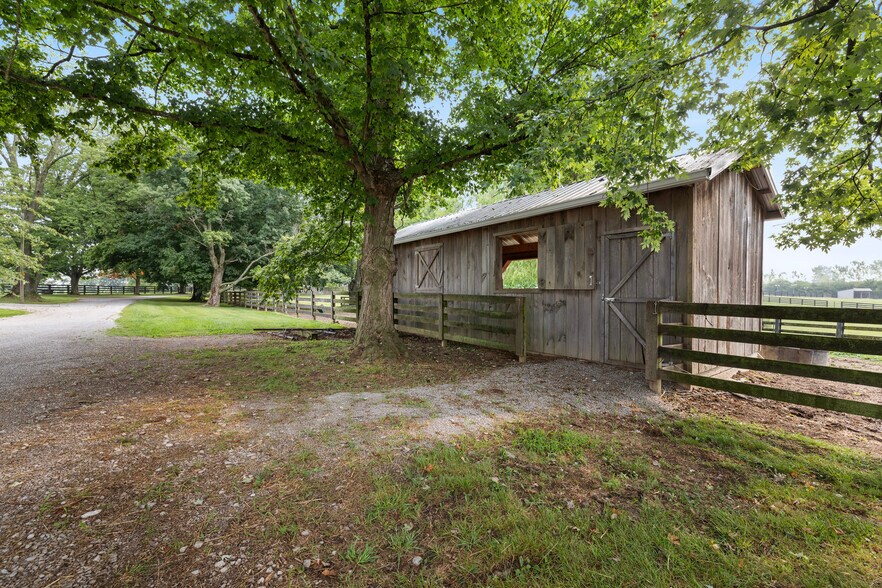 More Photos Of 575 Moody Pike, Shelbyville Land For Sale