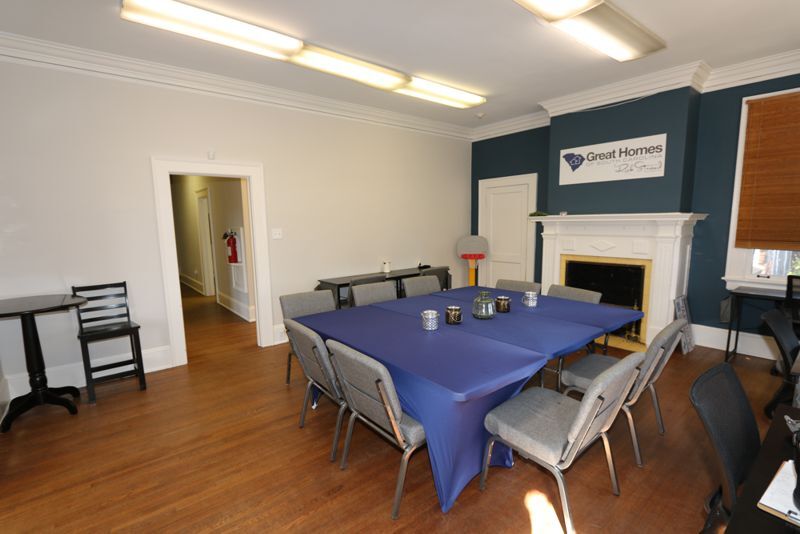 More Photos Of 106 W Church St, Greer Office For Lease