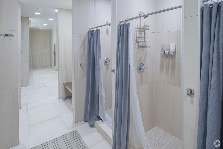 More Photos Of 1290 Broadway, Denver Office For Lease