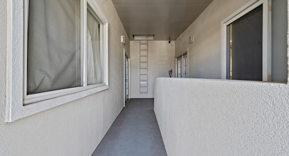 More Photos Of 2106 Young St, Honolulu Apartments For Sale