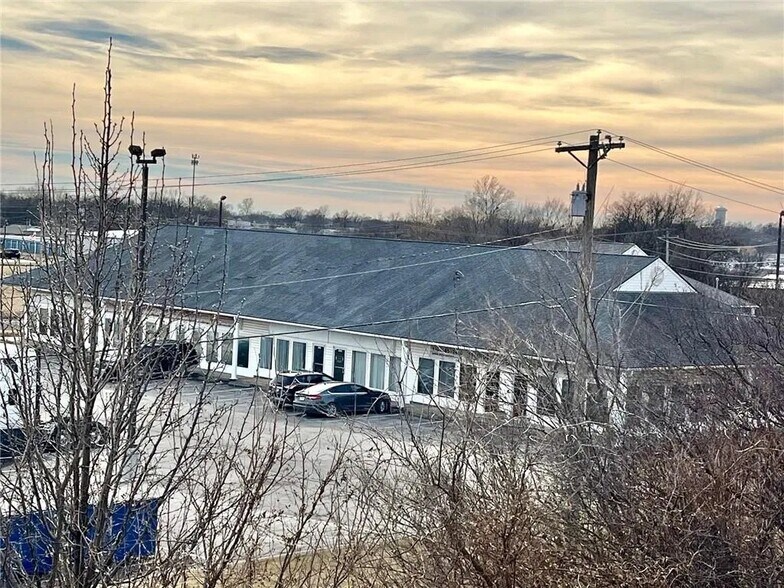 More Photos Of 309 E Park Ln, Odessa Freestanding For Sale