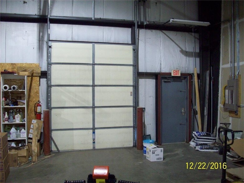 More Photos Of 760 Kacena Dr, Hiawatha Warehouse For Lease