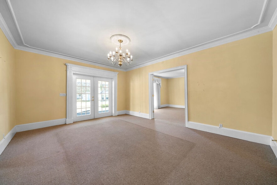 More Photos Of 9 Rome Rd SW, Cave Spring Funeral Home For Sale