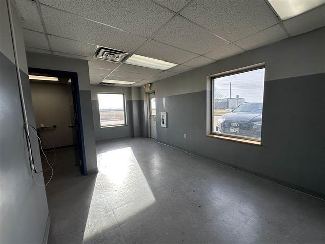 More Photos Of 2740 Stoner Ct, North Liberty Truck Terminal For Lease