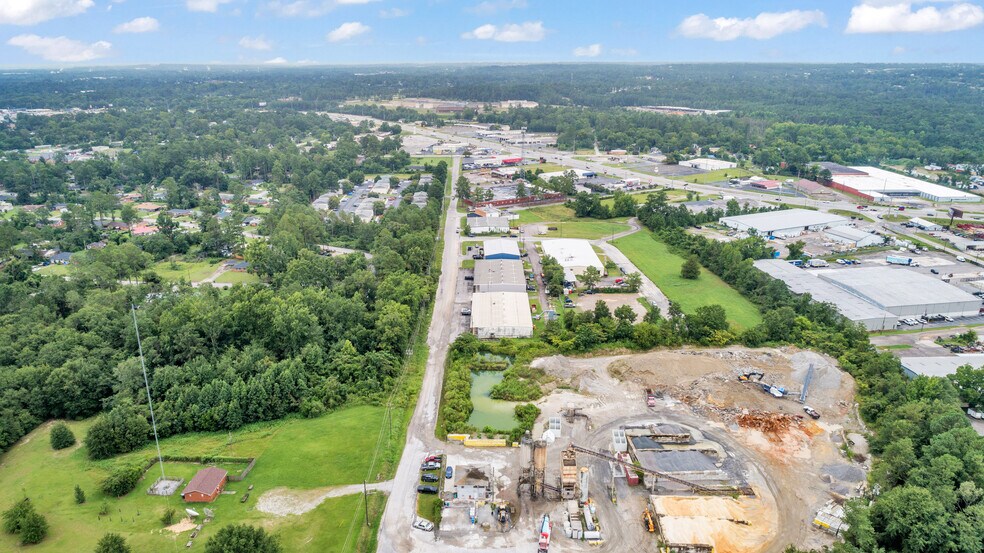 More Photos Of 1827 Killingsworth Rd, Augusta Warehouse For Lease