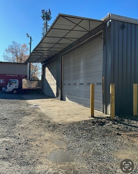 More Photos Of 7226 Harrisburg Rd, Charlotte Warehouse For Sale