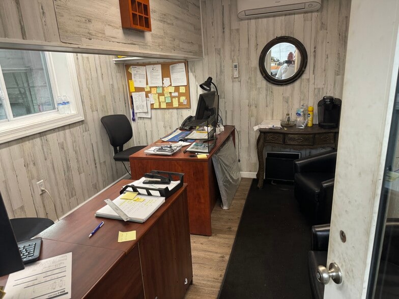 More Photos Of 2-16 Avenue C, Newark Warehouse For Lease