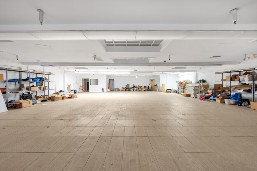 More Photos Of 6315-6323 Pacific Blvd, Huntington Park Storefront For Sale