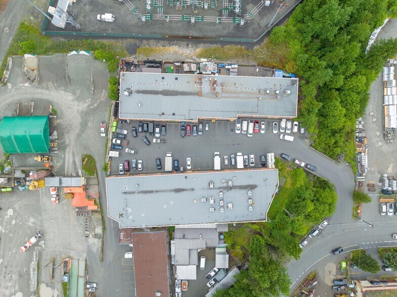 More Photos Of 1330 Alpha Lake Rd, Whistler Warehouse For Sale