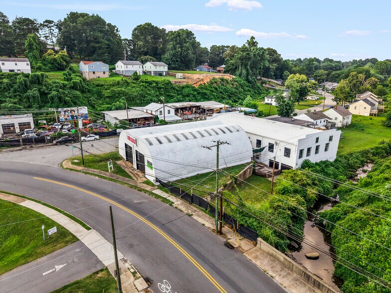 Primary Photo Of 1004 Rundell St, Winston-Salem Flex For Sale