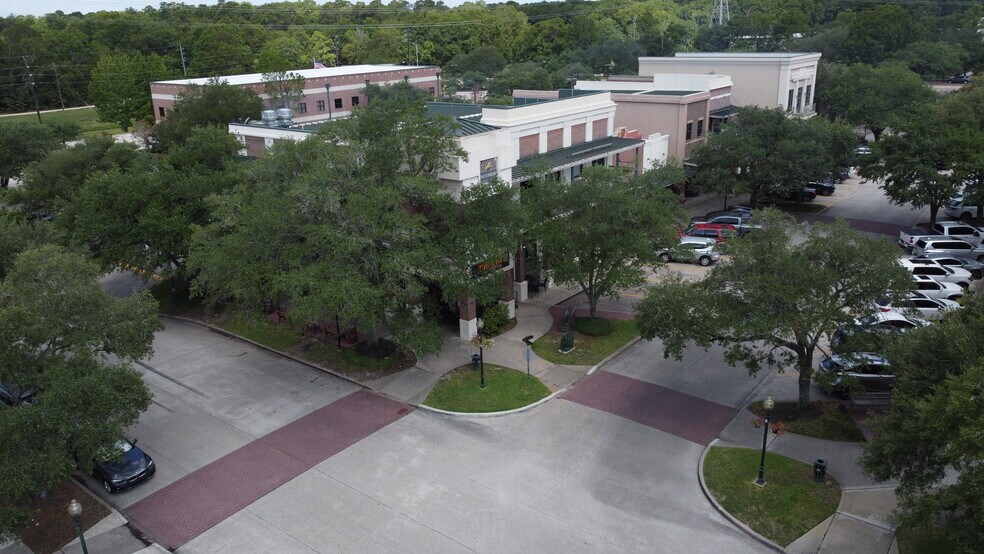 More Photos Of 8 N Main St, Kingwood Unknown For Lease