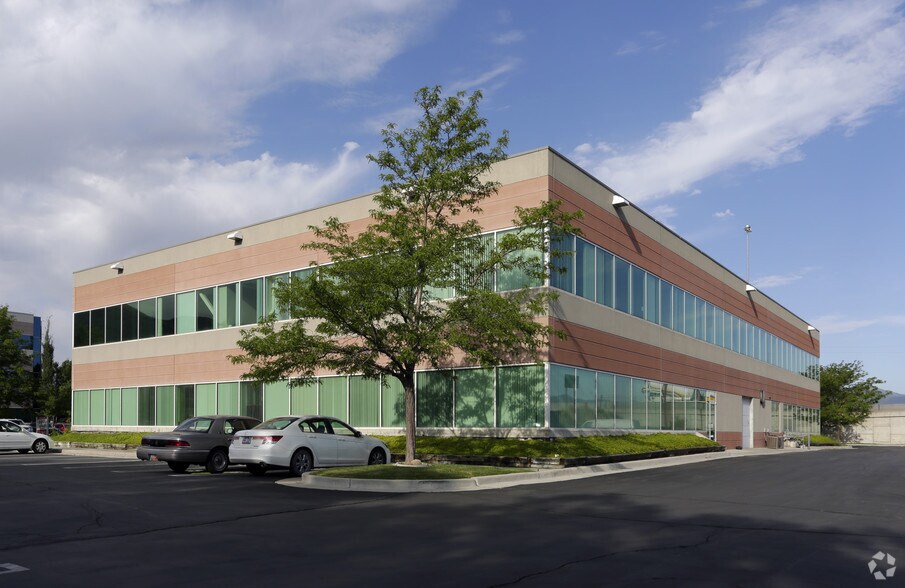 More Photos Of 65 E Wadsworth Park Dr, Draper Office For Lease