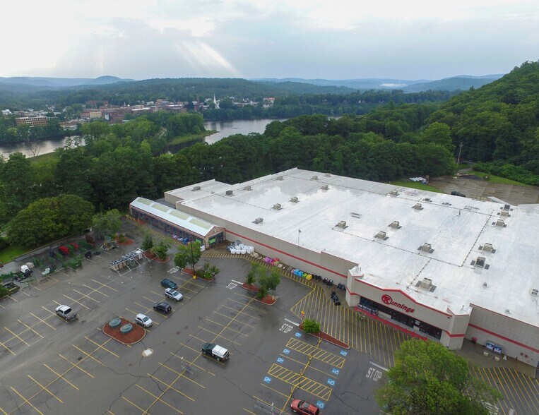 More Photos Of 11 George's Fld, Hinsdale Unknown For Lease