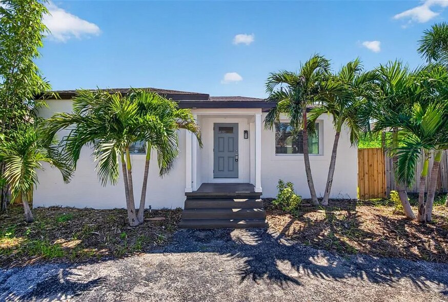 More Photos Of , Gulfport Unknown For Sale