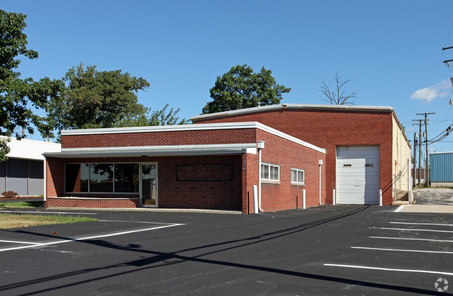 Primary Photo Of 1504 Directors Row, Fort Wayne Warehouse For Lease