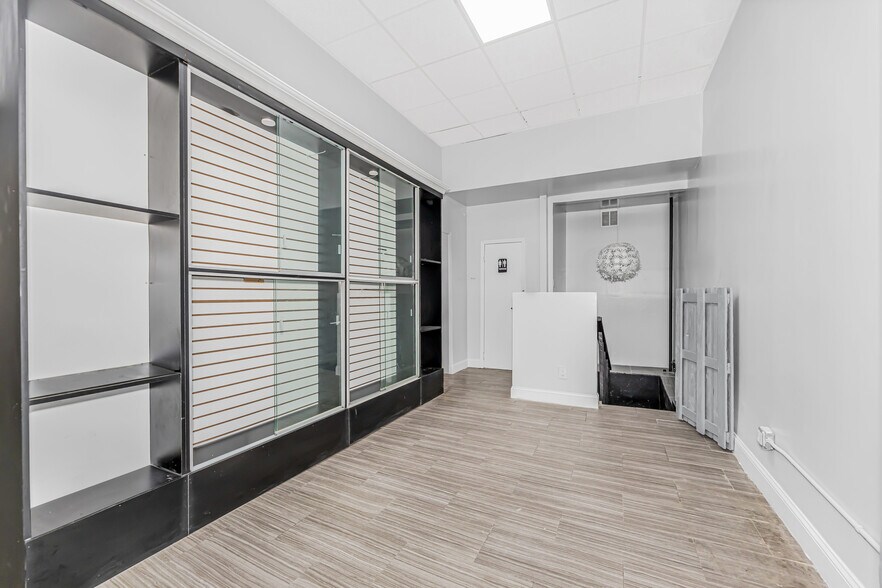 More Photos Of 3910 White Plains Rd, Bronx Storefront Retail Office For Sale