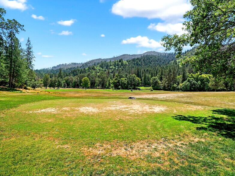 More Photos Of 16451 Golf rd, Cobb Golf Course Driving Range For Lease