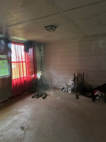 More Photos Of 73 Berlin Cross Keys Rd, Williamstown Specialty For Sale