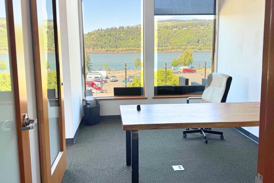 More Photos Of 501 Portway Ave, Hood River Office Residential For Lease