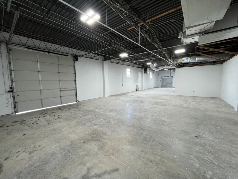 More Photos Of 441 Industrial Dr, North Wales Warehouse For Lease