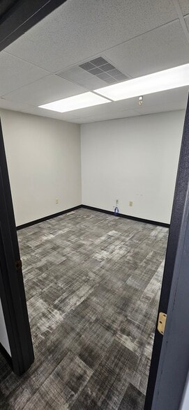 More Photos Of 2655-2711 S Dixie Hwy, Kettering Unknown For Lease