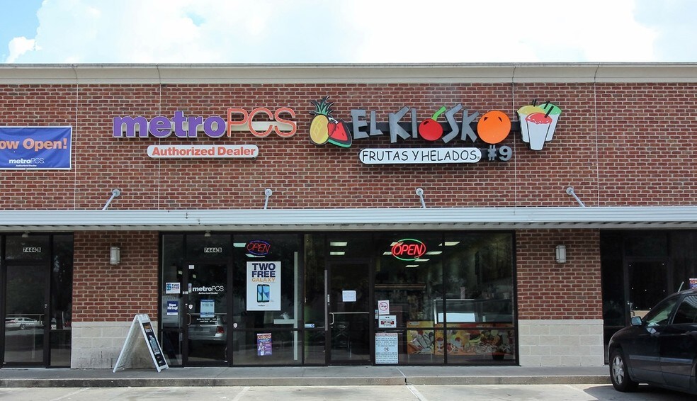 More Photos Of 7444 W Tidwell Rd, Houston Unknown For Lease