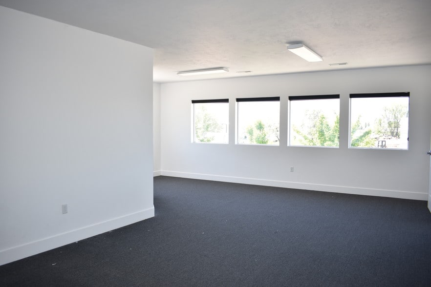 More Photos Of 1086 N 450 W, Springville Light Manufacturing For Sale